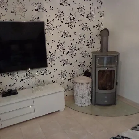 Haus In Der Naehe Von Messe 度假居 *